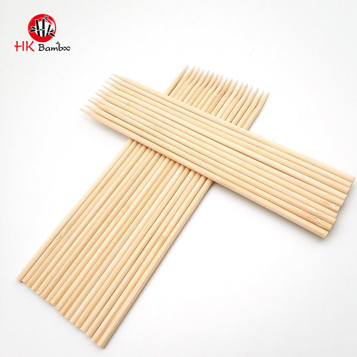 round bamboo skewers are 100% natural Mao bamboo.It is very convenient because it's perfect for both machine and handmade use which are splinter and large sawdust free.