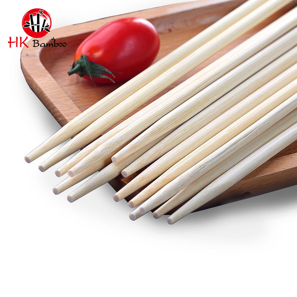 bamboo chopsticks are made of 100% natural Mao bamboo by the delicate manufacturing process. Bamboo chopsticks are good mouthfeel, smooth and clean without splinter and large sawdust.